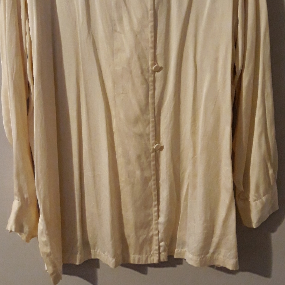 Blouse - Picture 2 of 3